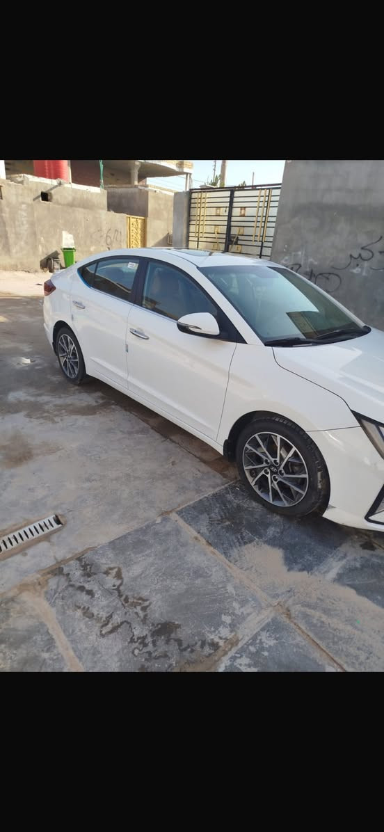 السلام عليكم خوان مكلف بنشر  النتره خليجي  موديل 2020 كفاله ماعده بارد قليل بصندوك باقي السياره كفاله سياره جديده بمعنه الكلمه  تخم تاير حداده جاهزه الستفسار رقم صاحب السياره ***********مكان السياره بصره
