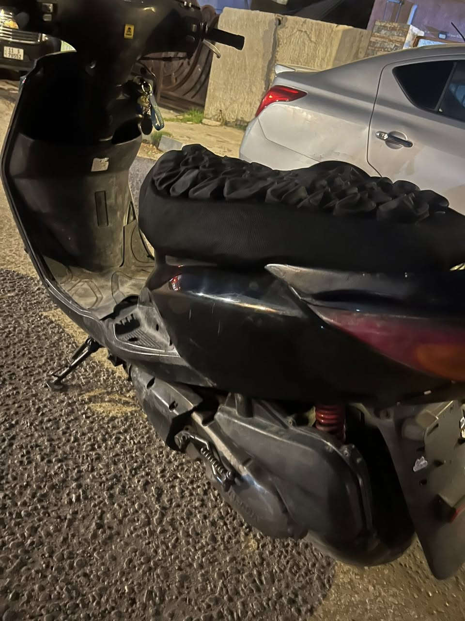 السلام عليكم اخواني دراجة  بريز للبيع دراجة خير من الله شغالة نكرة سلف و هندر  اشاير شغالة ايمنة وايسرة  دشبول كلة شغال طوافة و كيلو متر دراجة خير من الله ابريك خلفي بال مكان العنوان بغداد حي الجامعه السعر ٤٥٠وبيهة مجال للطيبين الاستفسار الاتصال على الرقم ***********
