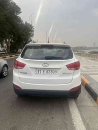 توسان 2013  مكفولة من الصبغ فقط طخة بسيطة وبارد جاملغ خلفي ماشية ١٥٣ ا...