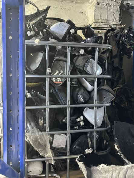 يعلن مجمع بوسان عن افتتاح فرع خاص للجملة♥️
الوارد الامريكي والكوري يتوفرجميع قطع الغيار للسيارات الجينيسزز الحديث قماير تايرات ابواب بدنات راديترات لايتات دعاميات صالنصات كل مايخص السياره نواعم كهربائيات مشوطه صدر وارد امريكي محرك كير 
العنوان بغداد البياع شارع الرابع مقابل مطعم ابو ايهاب ***********ايات  للاستفسار
