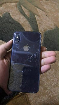 ايفون اكس • قفل