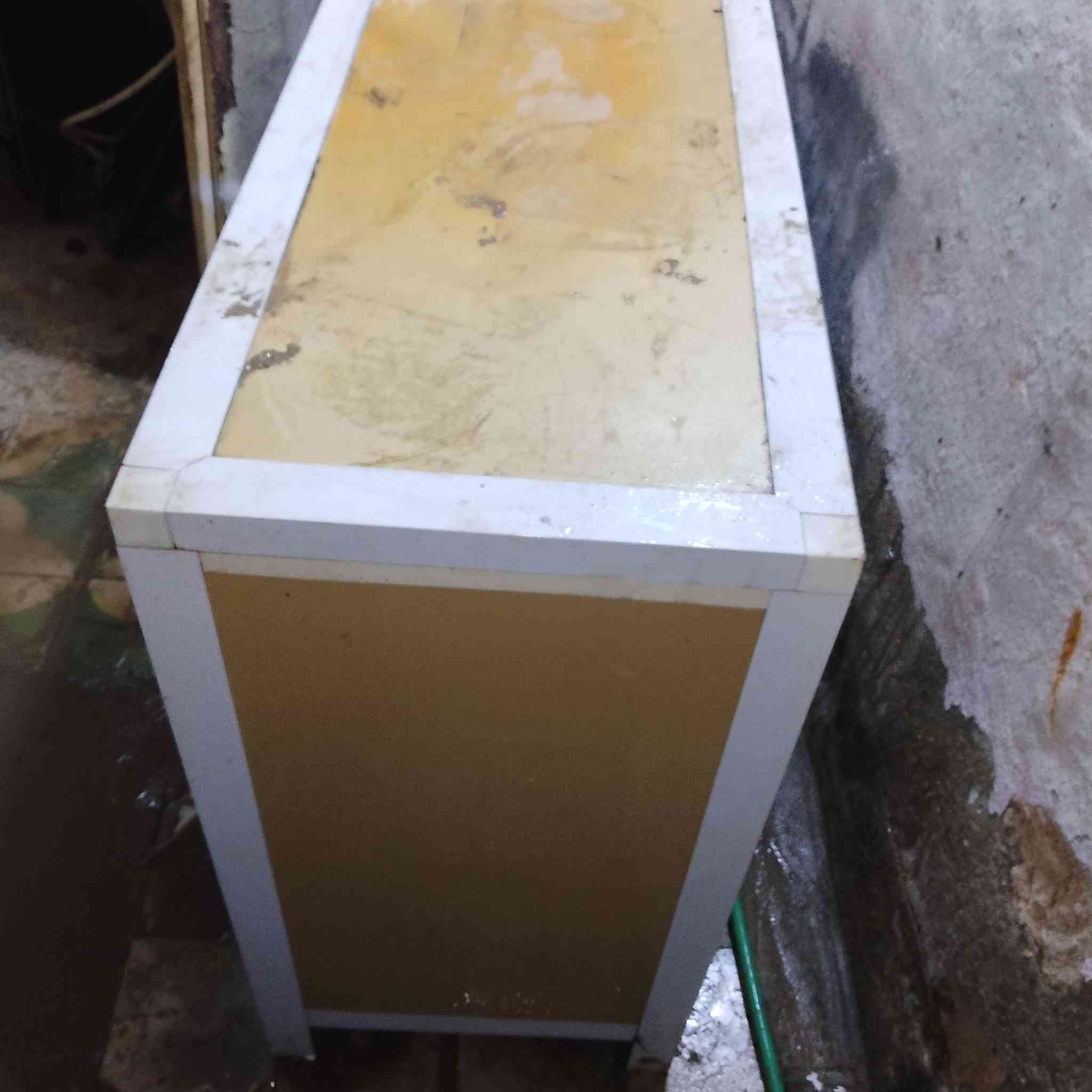 غراض للبيع سعر مناسب مستعجل على بيعهن مكانهن نجف حي الرحمه رقم الموبايل ***********
