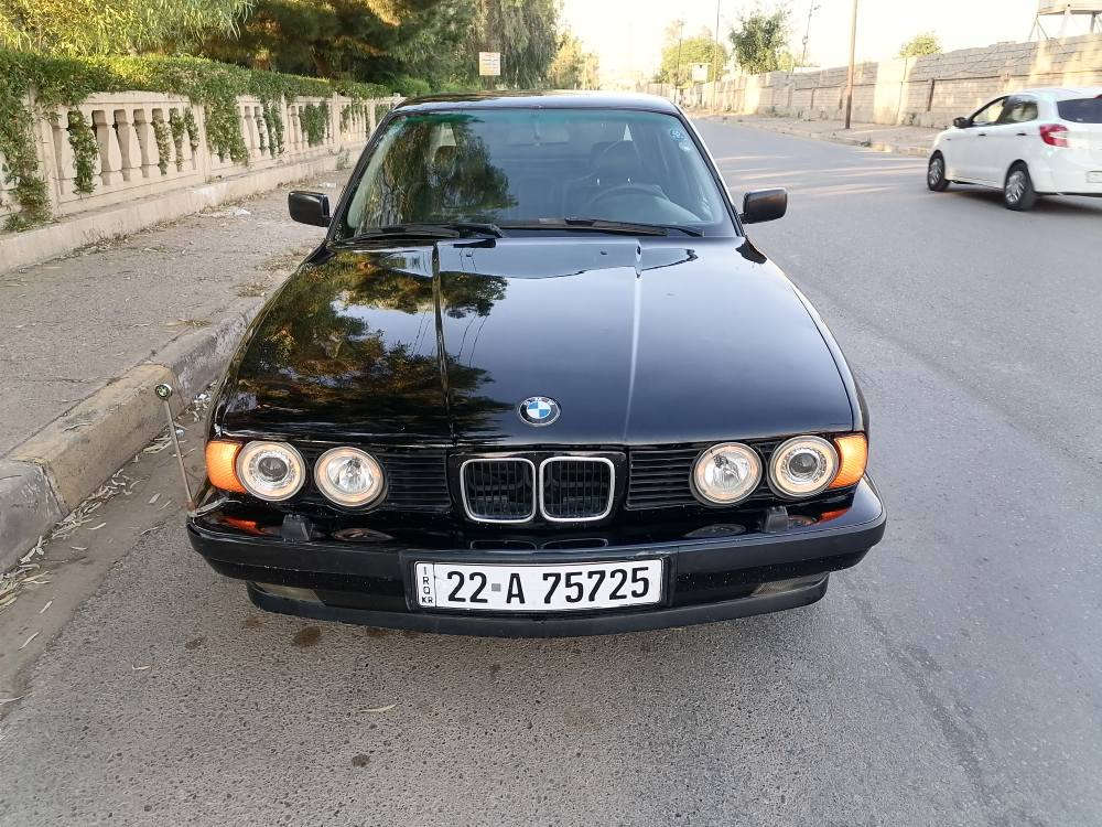 سلام و عليكم
بي ام دبليو للبيع موديل 1991
بيلاد525 كبس كير اوتماتيك
كير محرك شرط بدون صرف بدون بخار
رقم سنويه جديد لحد 2030
هزه جديد باراد جديد شرط تحویل غرامه
دفتره بنزين موجود
مواصفات فول بس بدون فتحه 
كؤشنات جلد سياحي جام كهربائي
لایت ئه لقه تعديل سورعه
ويل حصير طايرات جديد
قفل مركزي باوره ABS 
تبريد تدفئه كولا شغال 
لون اسود قتران ضرر مابي
مصبوغه عام جماليه
كهربائيات كولا شغال
سياره جاهز دينار مصرف مابي 
دعاميه للدعاميه شرط 
مكان سياره كركوك براخودان
سعر كلش مناسب خابر تدلل
***********
*********** كركوك, العراق
