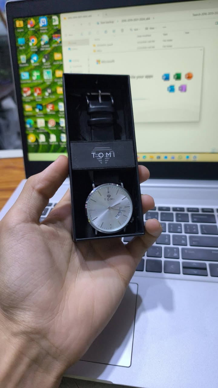 سلام عليكم متوفر ساعات كوبي ماستر اصليه ضمان سنه قطع كلش حلوات الي يريد وحده يتفضل خاص ويدلل موجود توصيل اذا تردون


**إذا كنت صاحب هذا الإعلان وتريد حذفه لأي سبب، رجاءا أرسل رسالة إلى الدعم الفني**