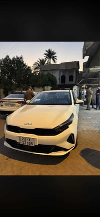 كي ثري موديل 24 فول جلد  بصمه  فتحه  كفاله عامه  ماشيه 13  سعر 143وبيه...