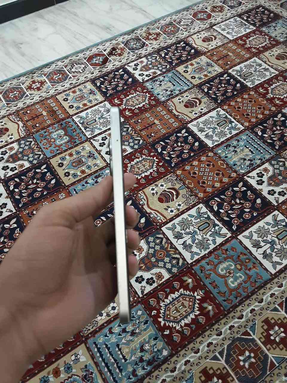 ريلمي 10
ذاكره 256
شريحتين  شاشه 90 هيرتز اموليد
كامره 50 ميكا بطاريه 5000 ملي 
معالجة معروف G99 مكاني بغداد الجديده رقمي ***********
مراوس بايفون فقط فرق ماعندي متواجد
