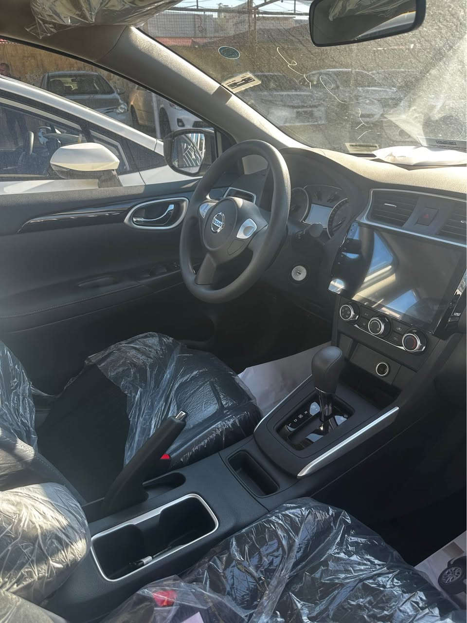 نیسان سێنترا ٢٠٢٥ 
تەجمیع صین سفر کم 
شاشە و کامێرا سلاید 
کامل ئەشیای لەگەڵایە 
*********** السليمانية, العراق
