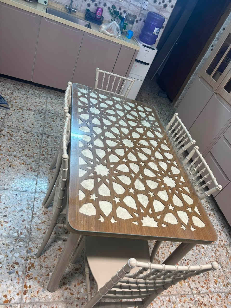 ميز نضيف ١٠٠٪؜ للبيع مكان حي الجهاد الرفاق


**إذا كنت صاحب هذا الإعلان وتريد حذفه لأي سبب، رجاءا أرسل رسالة إلى الدعم الفني**