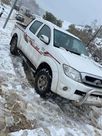 هايلوكس • ٢٠١١ • بدون صبغ