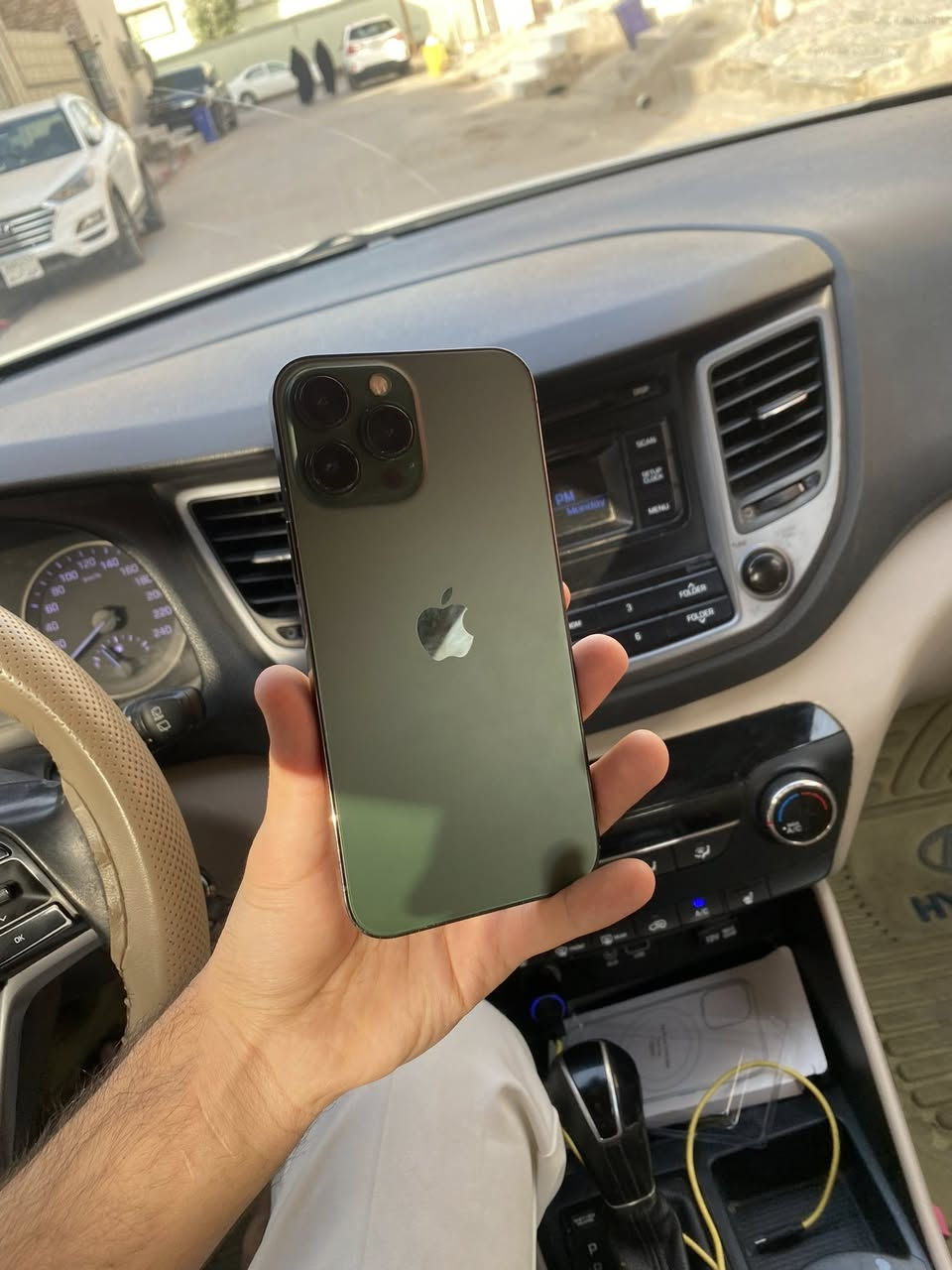 13 برو ماكس 💚بطاريه 95 امريكي ذاكره 256 مكفول فقط معله بطاريه فقططط وبي فطر ب شاشه ما مئاثر ابد كلش خفيف ***********
