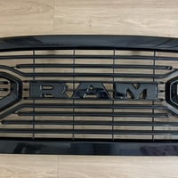 اخوان متوفر شباك  كلاسك لارامي يرهم اسود لامع اصلي جديد بدون كسر/ هوك ...