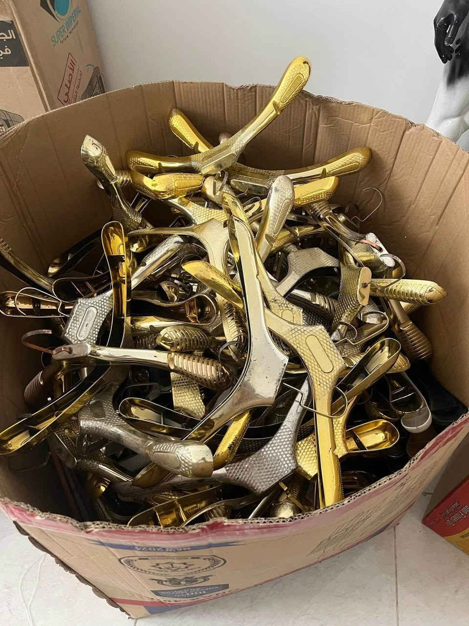 السلام عليكم تعلاگه ملابس ذهبيه عدد 300  قطعه بيين جديد ومستعمل سعره قطعه 500 دينار 

مكاني البصرة المعقل

ملاحظة : السعر نهائي واذا تحب توصيل للجميع المحافظات موجود البصرة, العراق


**إذا كنت صاحب هذا الإعلان وتريد حذفه لأي سبب، رجاءا أرسل رسالة إلى الدعم الفني**