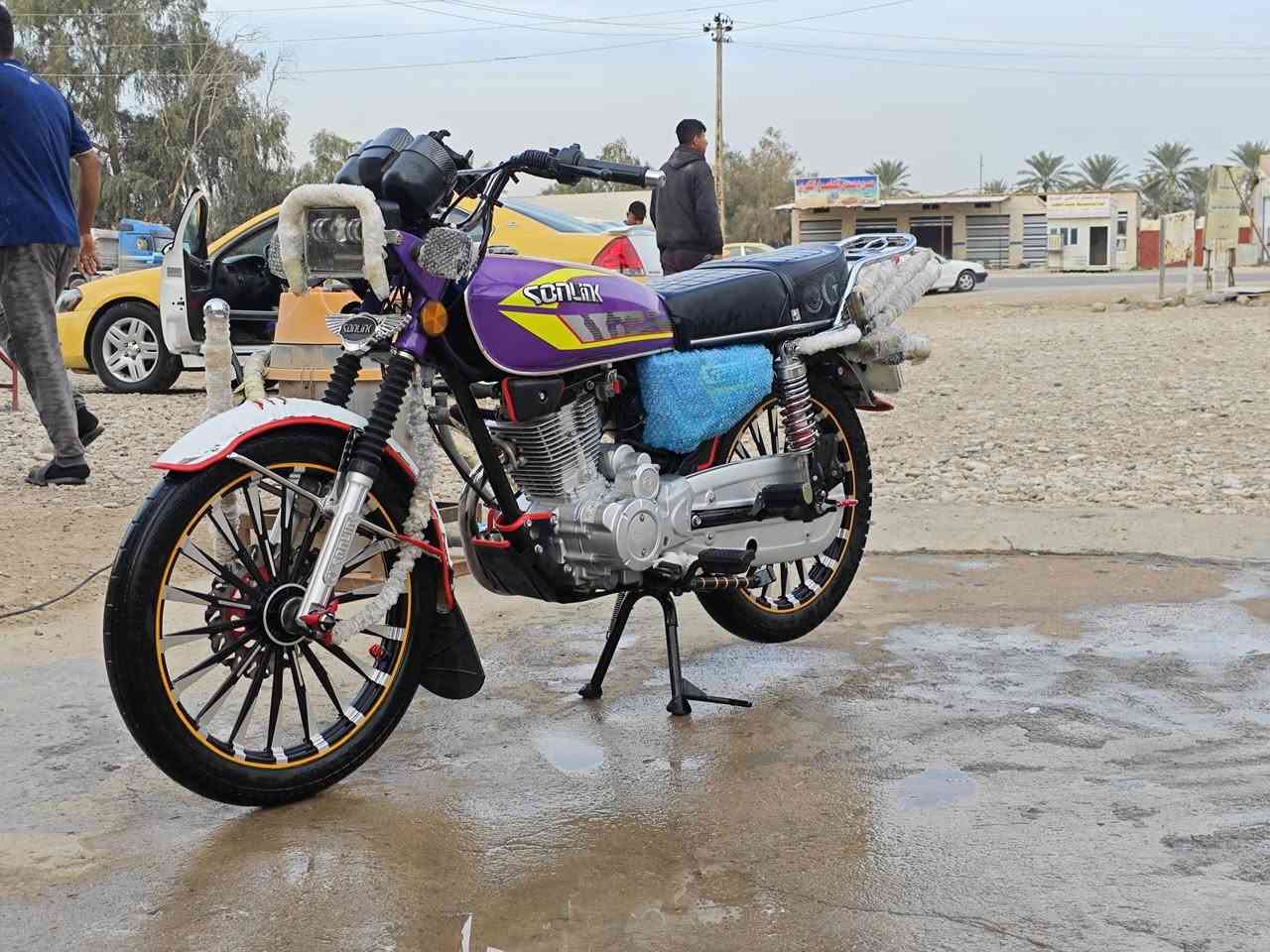 السلام عليكم
سيفان 2025 للبيع
دراجة مجنبزة فول
محرك ما مفتوح
شرط شلعة ومعدل 
دهن اديرالها كله امزويل
الاستفسار خاص
مكاني ديالى كنعان


**إذا كنت صاحب هذا الإعلان وتريد حذفه لأي سبب، رجاءا أرسل رسالة إلى الدعم الفني**