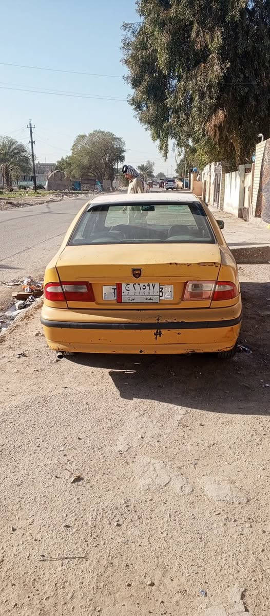 سلام عليكم سمند لبيع 2010 بسمي مصفرة هيه مصفرة غرامات تحويل جديد رقم انكليزي باقي بس استلام  نقصها كمبريسر تبريد فقد مكينه كير كهربائيات كلها شغاله الكشر شوف العين  السعر 22  عنواني بغداد  مدينه الصدر قطاع 28 رقم تلفون *********** متواجد
