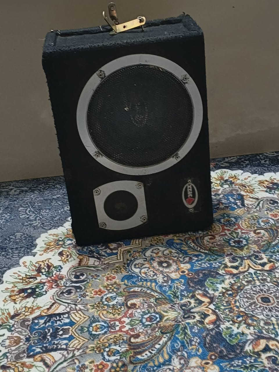 رقم *********** مكان بغداد حيور في واتساب
