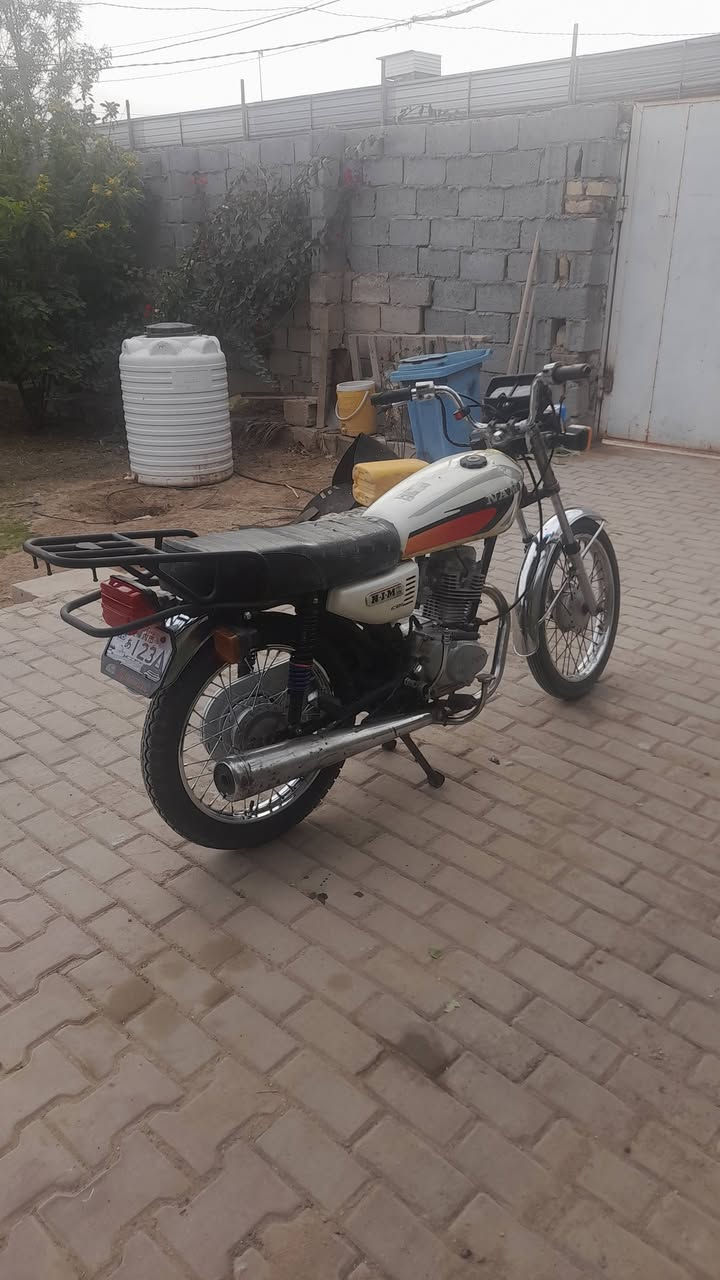 للبيع دراجه اربعه كير ارشا اوراق محرك ناعم كهربائيات شغاله شلعه معدل فول السعر ٣٧٥ المكان كربلاء شارع بغداد قرب سيد الوصياء عمود١٢٨ لستفسار على الرقم ***********
