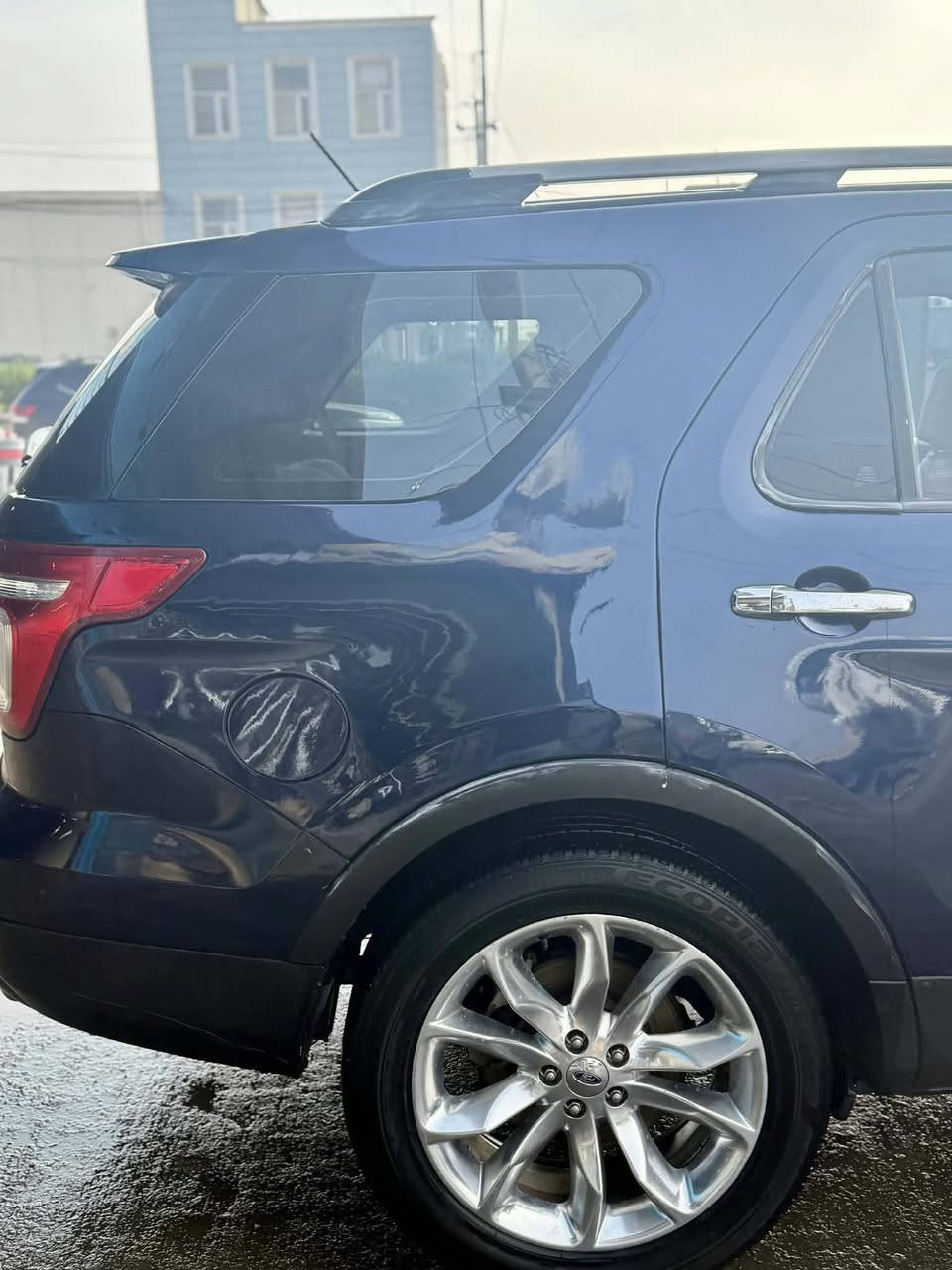 السلام عليكم فورد اكسبلور 2011 خليجي بيها طخه بين الباب والجاملغ الخلفي نصبغت الصفحه كلها مكينه جديده قبل اسبوعين شادها مكفوله لغود شواصي مكفوله مواصفات فول عدا الفتحه بصمه تشغيل عن بعد شاشه وكامره كشنات تدفئه وتبريد وكشن كهربائي وخزن وهواي بيها مواصفات بعد ماشيه148 رقم اربيل الجديد وهزه جديده بسمي تحويل ثاني يوم السعر 118 وبيها مجال للشراي مكاني بغداد سريع حي العامل *********** وبي واتساب وخادم للطيبين
