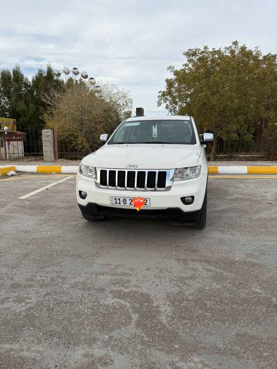 السلام عليكم جيب لاريدو امريكي موديل ١٢ داخله كلين سيارة جديدة محرك بدلته مال كصه قبل سبوع صدر جديد بيها باب صبغ وشويه جوة الترايش مال البوب مو دعم مجرد شخوط عارضها ١٦٨ رقم بغداد انكليزي

المكان الفلوجه  ***********
