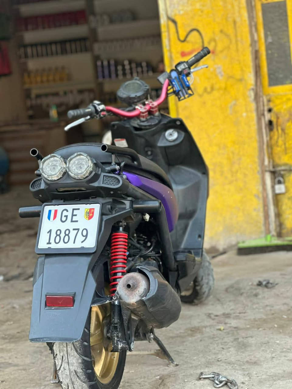 سلام عليكم
سكنس جبلي للبيع 
الدراجه مفتوحه 
السعر 800وبيها مجال 
العنوان مكتب الرشيد 
المو شراي لايدخل رجاآ
***********
