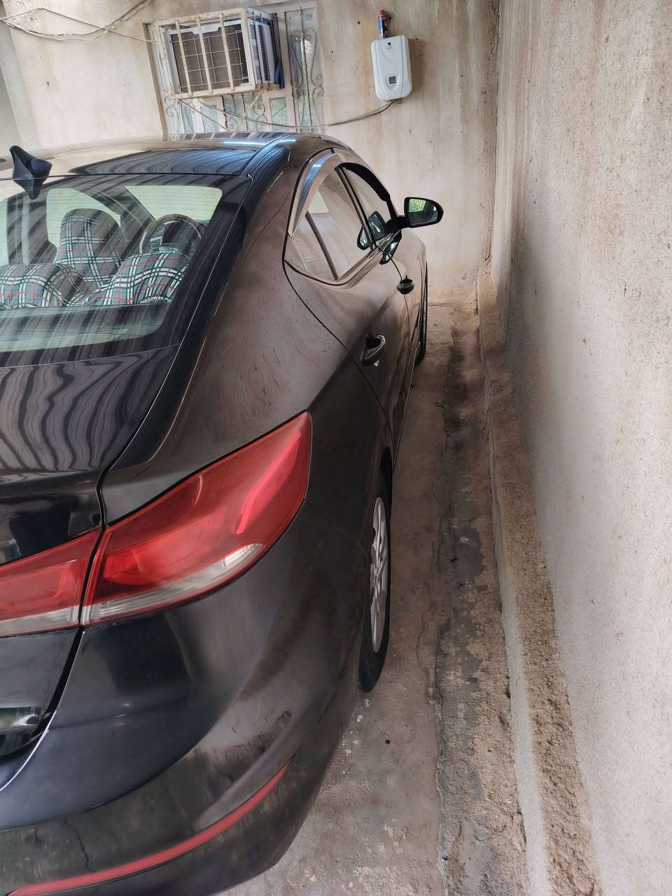 السلام عليكم من رخصت الادمن النترا للبيع أمريكي موديل 18رقم سليمانية الجديد بيها ثلاث  قطع تبديل بدون دواخل من أمريكا والبنيد إني صبغته للجماليه السعر 110ورقه وفيها مجال اتصل *********** مواصفات تحكم استيرن ثلاث انظمه قياده
