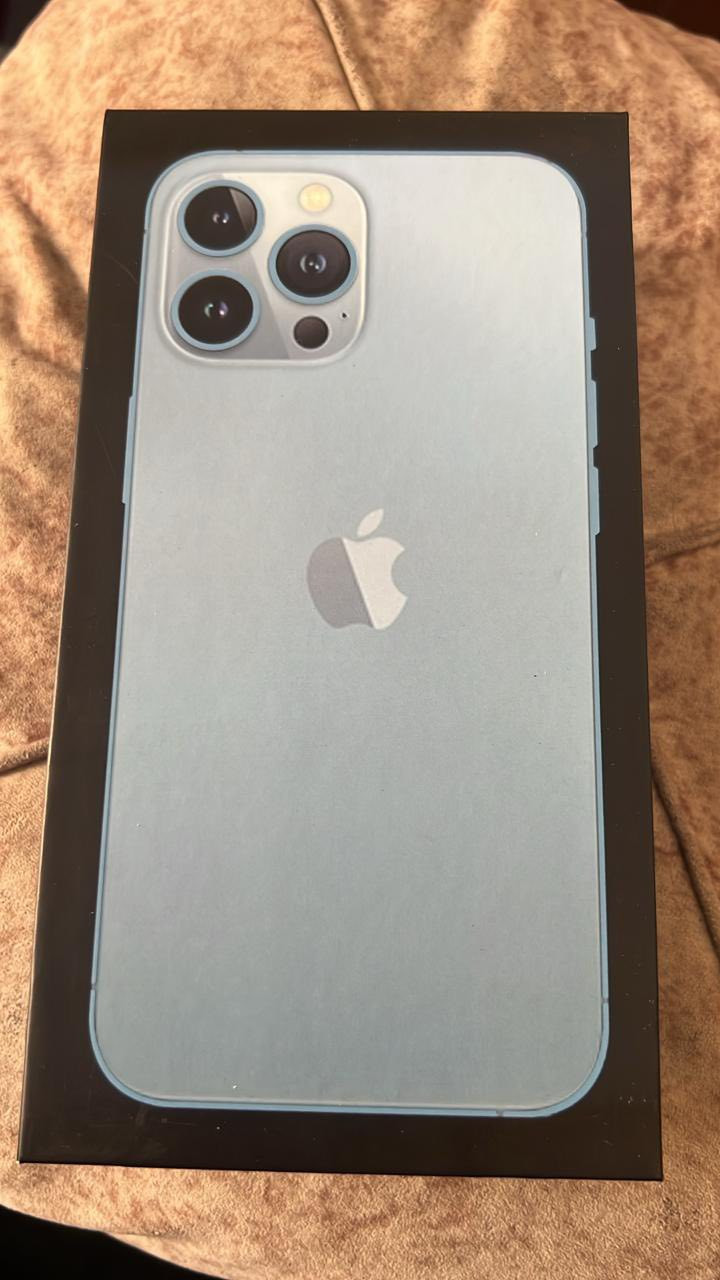 السلام عليكم ايفون 13 برو ماكس بطاريه 83الذاكره 256 الجهاز نضيف جدا شخط مابي الله يشهد عارضة ب 750 وبي مجال ***********
