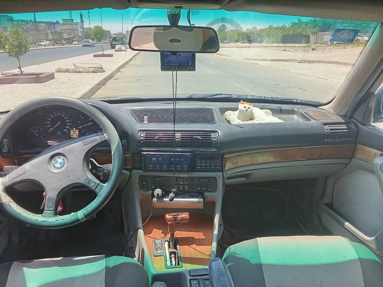 للبيع – BMW 735 موديل 1993
المحرك: جيد 6V
 الكير: جيد
 جميع الكهربائيات شغالة 100%
 داخلية نظيفة ومرتبة
 مسجل شاشة
مصبوغه عام 
 الصدر والدبلات بنسبة 70%
 شيال الكاردن موجود، يحتاج شَدّة فقط
 بيها خياسيات بسيطه
السعر 38
مكاني بغداد
***********