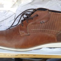 قياس ٤٢ • جلد طبيعي • أناقة