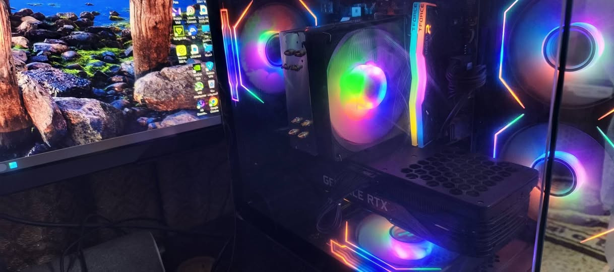 المعالج: Intel Core i5 14400F
المذربورد: ASUS PRIME B760M-R D4
كرت الشاشة: Gainward RTX 3070 Phoenix 8GB (3 مراوح)
الرام: Team Group Delta RGB 16GB (8x2) 3600MHz
التخزين: Lexar NM620 NVMe Gen3 1tb
الباور سبلاي: Xigmatek Odin II 760W 80+ White
التبريد: Raptor LC X40
الكيس: Black Mini Case
الشاشة: Samsung Odyssey G5 27” 2K
UPS: WD Offline 3000KV
كيبورد + ماوس + ماوس باد 
ويندوز أصلي مفعل
🎮 
سعرها1900 مكان نجف


**إذا كنت صاحب هذا الإعلان وتريد حذفه لأي سبب، رجاءا أرسل رسالة إلى الدعم الفني**