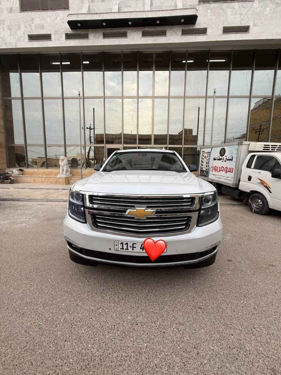 تاهو 2018 بريمير " امريكي

ابيض 

رقم بغداد دولي الجديد  

بأسمي   تحويل ثاني يوم 

ماشيه 130 
السياره بدون ايرباك بدون شاصي فقط صبغ والسونار مرفق بالصور 
عليها ادامه كامله من دهن بلكات نورلات فيت بم تراي لزاخو شرط كل نقص مابيها هزه قبل سبوع مسويها السياره جاهزه مجهزه استخدام شخصي 
المواصفات                       

فول مواصفات ١/١

المواصفات:- 

سلايد(فتحة قمارة)

كراسي جلد اصلي

كراسي اثنين كهرباء

كراسي هزار(عند اقتراب السيارة من اي شي)

كراسي خزن(ميموري)

كراسي(تدفئة+تبريد)

كراسي خلفية كهرباء

كراسي خلفية تدفئة

تبريد خلفي شاشة

شحن الهاتف لاسلكياً
كروس سرعة

داتا شو DATA SHOW

خمس بصمات

فول تحكم استيرن(جهتين امامي+جهتين خلفي)

استيرن كهرباء

استيرن تدفئة

شاشة عرض الاعطال

صندوك كهرباء(شفط)

نظام السير على الخط

دبل حساس(امامي+خلفي)

نظام تحكم بمستوى الضوء الداخلي

مانع تزحلق

پدل كهرباء(تحكم كهربائي بالبريك والبانزين)

فتح الجنطه كهربائي وبلقدم 

فور ويل

شاشة امامية كبيرة اصلية

شاشة خلفية DVD اصلي

كامرة خلفية اصلية

تشغيل عن بعد

قاصة سرية

اشارة بالمري

مري كهرباء(شفط)

#نقطة_عمياء

لايت عدسة زنون

لد امامي

سستم_صوت _BOSE

داتاشو كبيره 

كيجات ديجتال متغيرة

مكان السياره: الناصريه الحبوبي 

موصفات لبريمير بعد معروفه هيه اعلى شي

السعر 280 وبيها مجال 
ابو 265 لاتتصل فدوه ❤️

الاستفسار تصال ع الرقم *********** 
كلشي ذاكر بالسياره اقره التفاصيل واتصل واني حاضر
