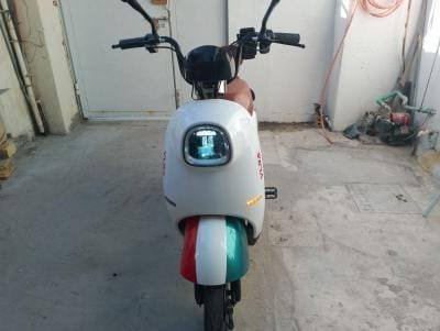 سلام عليكم شلونكم اخوتي هاي الدراجه للبيع  شركتهه اسمهه vlra
الله شاهد دراجه كلش نضيفه تجي وشوف بعينك سعره (350) وبيه مجال مكاني جسر اديالى الجديد هاذه رقمي بيه واتساب ***********
