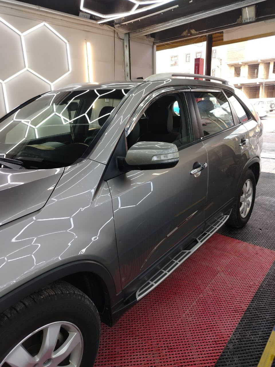 سورنتو ٢٠١١ وارد امريكي
٧راكب
٦سلندر
تحكم ستيرن
مانع انزلاق
مانع انحدار
اشاير بالمري
تبريد ٣قطع 
ماشية ١٢٥ميل
صور حادثها موجوده
بدون ايرباك
السعر ١٣٠ وبيها مجال
هذا رقمي ***********
