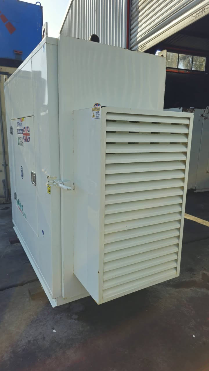 "بسم الله الرحمن الرحيم "
✅ (️ ٦٠ ) كيفي بيركنز انكليزي  🇬🇧 
             ( جبيلي اخوان )
✅ ️توليد لوري سمر الفرنسي  🇨🇵 
✅ ️كاتم  سوبر سايلنت ١٠٠ %
✅️ مشتغله(  ١٤٠٠ ) ساعة فقط 
✅ ️موديل  حديث  ٢٠٢٢ 
✅️ المولدة اخت الزيرو مامفتوح بيها برغي وعلى وضع الشركه
✅️   ضمان الحمل والتشغيل 
✅️ شاشة اصليه (DES _UK) برودكشن نظام حماية وتشغيل واطفاء ذاتي 
✅️ صيانه كامله (دهن + جميع الفلاتر اصليه ) يعني تاخذها للحمل مباشرتا ___________________
للإستفسار الاتصال 📞 واتساب 
*********** ___ *********** 
او زيارة موقعنا الكائن بابل __ المسيب  طريق المعهد التقني المسيب كراج  
               ( الضمان الحقيقي )
