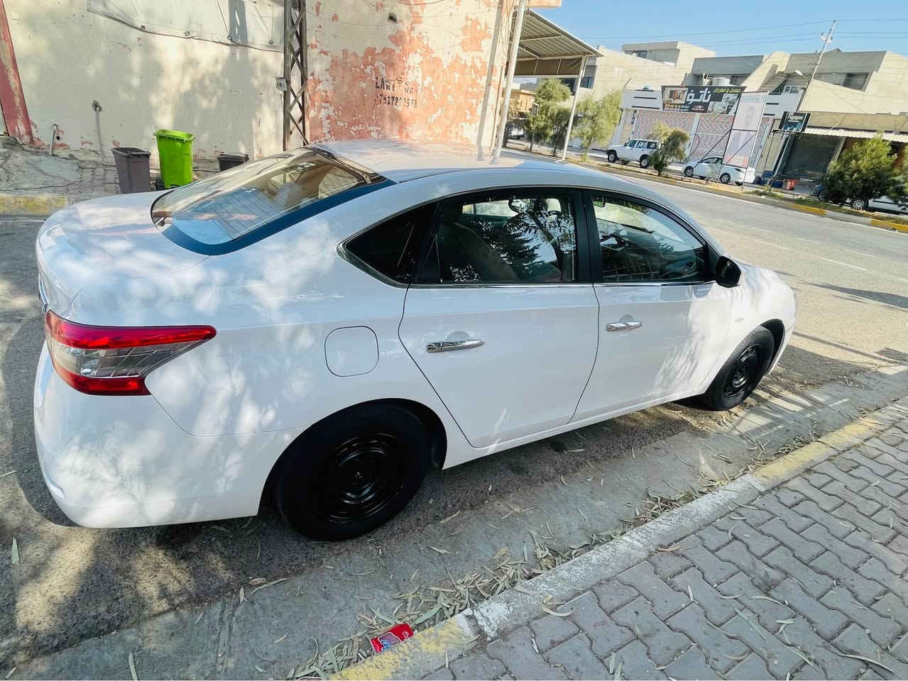 سلام عليكم  نيسان سنترا موديل 2016 خليجي 
محرك 16 مواصفات معروف طايرات جديد تاخم صدر جديد يعني ربع مصرف مابي  سيارة بدون قطرة صبغ 3 مكان بارد بي بدون فتح  كير او محرك ابشرط فقط كير مفتوح بس ابشرط خير من الله سيارة احلي من الصورة  سنوية  باقي ٩شهر  مامنتهي تحويل ابشرط مكاني بكركوك سعر 110وبي مجال ***********
*********** كركوك, العراق
