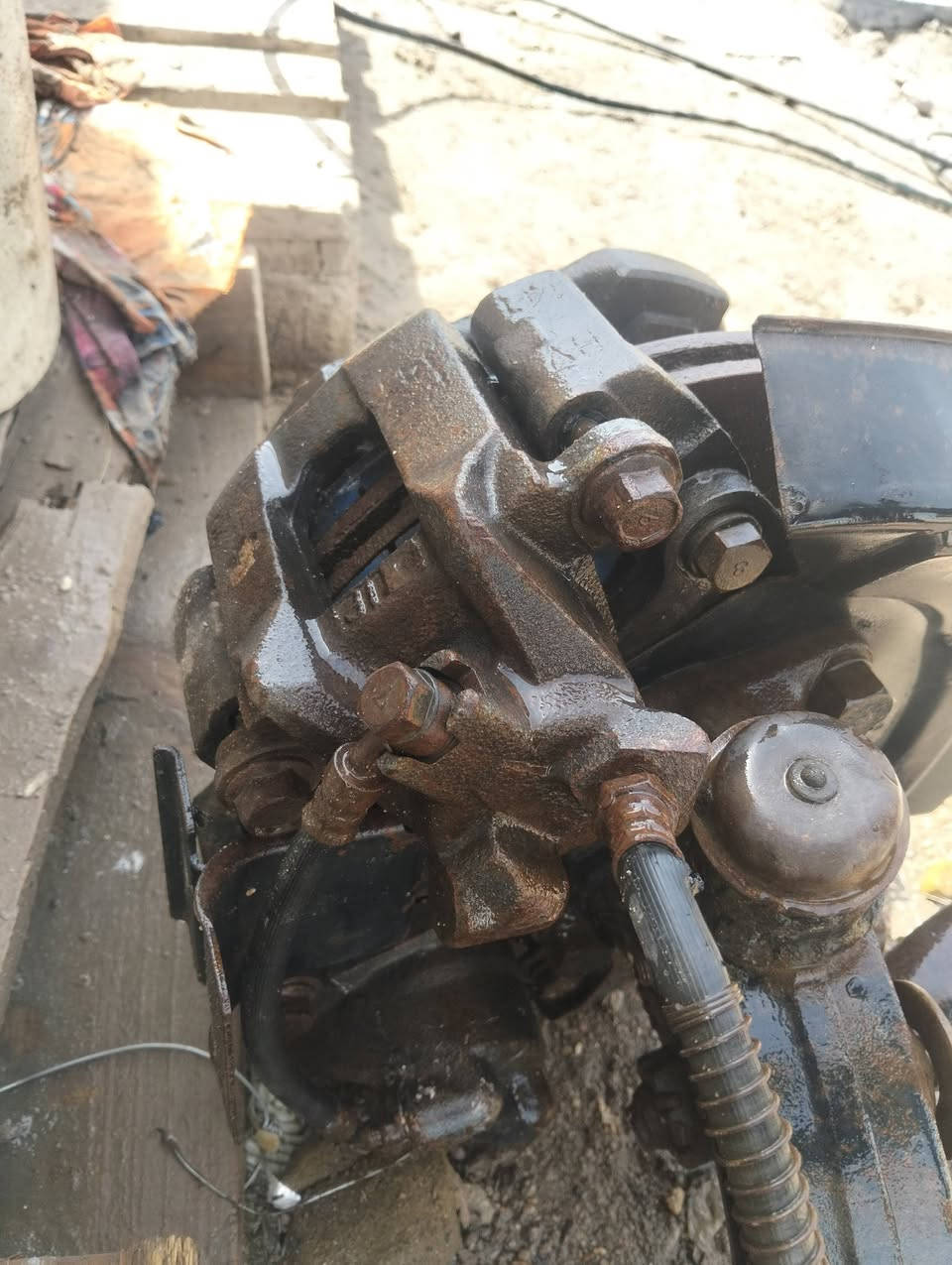 سلام عليكم اكسن للبيع كنتر عظم مربع ***********
