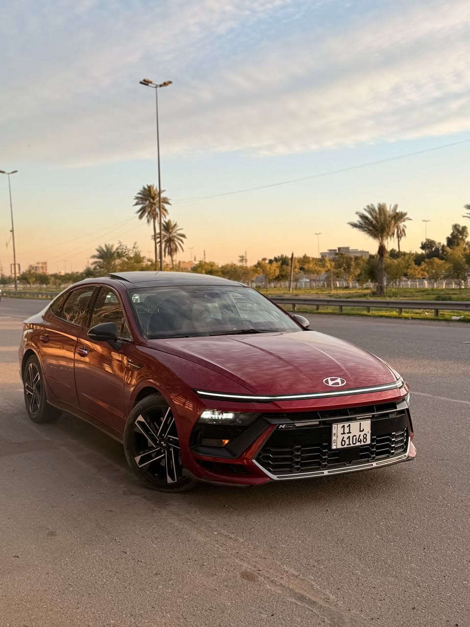 سوناتا وارد أمريكي موديل 2024 السياره فوووووول هواي بيهه مواصفات شكد ما اكتب ميخلصن السياره N مكينه 2500 تيربو رياضي صور الحادث عل واتساب ضربتهه صفح بل بوب بجم ما بي شي والخلف مآبي شي السعر 145 وبي مجال مراوس بسياره نفس السعر العنوان بغداد المنصور للستفسار ***********
