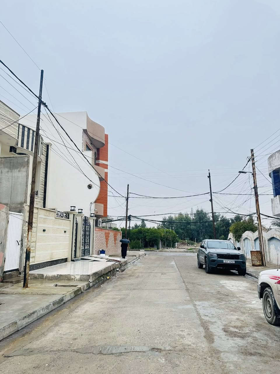 #دار_للايجار 
السلام عليكم دار للايجار في حي الوحده قرب مدرسة الوحده ومسجد الكوثر 
منطقة مرتبه وفرع هادئ
مساحة 100 متر 
طابق واحد يحتوي على غرفه وهول وصحيات 
الدار مرتب ونظيف وبحالة جيدة جداً 

للاستفسار اكثر مراجعة مكتب التطوير للعقار سايدين الميثاق مقابل مطعم رائدر بدر وقرب جامع لا إله إلا الله 
اوالاتصال على الارقام التالية🔸
*********** واتس + فايبر
‏*********** واتس + فايبر 
*********** واتس + فايبر
 ***********  واتس + فايبر

1️⃣ يوجد بيوت  للبيع  سكني تجاري🏭
2️⃣ يوجد اراضي للبيع سكني زراعي🏡
3️⃣ يوجد تعقيب تحويل ملك عقار📋
4️⃣ يوجد  كادر مساحين اراضي📐
5️⃣يوجد كادر بناء بيوت 🧱
6️⃣ يوجد كادر تفليش بيوت 🏗
🔹 نستقبل كافه العروض التجاريه والسكنيه 
🔹وعروض الايجارات على مدار 24 ساعه
