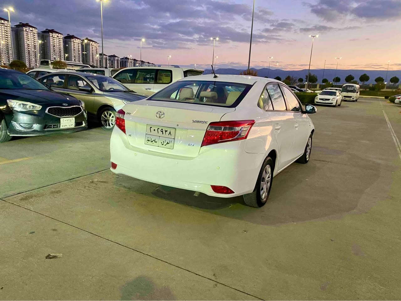 تۆیۆتا یارس 2015 SE سفری شەریکە سپی بەفری بێ بۆیاخ 1-2 پەڵە ساردی هەیە گێڕ و مەکینە بە هەمو شەرتێک  زۆر تازە ماوەتەوە سەنەوی تازەیە بێ تەقەو ڕەقەیە بێ مەسرەفە سعری 122 کە مێک مەجال . *********** _ *********** ~ 
Viber ~ wats app السليمانية, العراق
