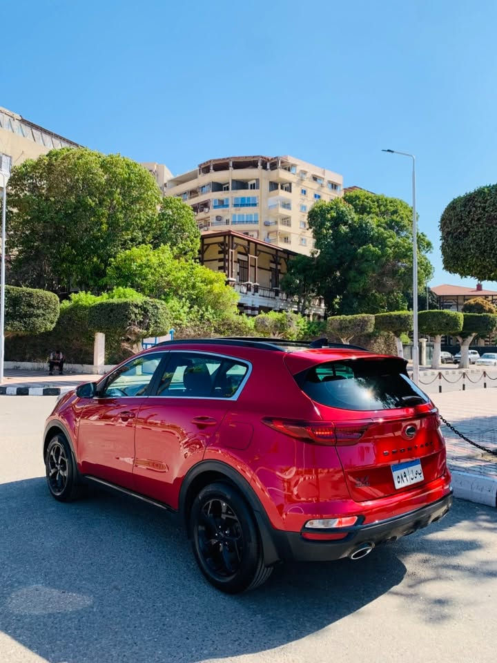 Kia Sportage 
black edition 
Model 2022  
40,000 KM 
اعلى فئه توب لاين
فابريكه بالكامل بدون خربوش 
صيانات توكيل بالكامل
مفتاح دواره
كراسى جلد كهرباء
معاينه بورسعيد و للتواصل 
01211375505


**إذا كنت صاحب هذا الإعلان وتريد حذفه لأي سبب، رجاءا أرسل رسالة إلى الدعم الفني**