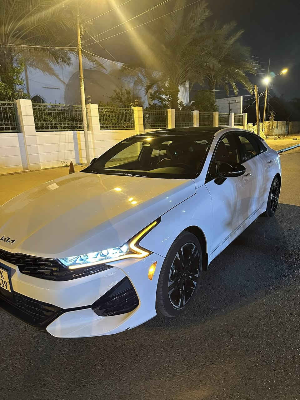 للبيع 
كي فايف 2024

وارد أمريكي 🇺🇸 

ماشيه 11.000 mi 

الكاميرا الخلفيه 

سقف بانوراما 

مستشعر وقوف 🛑 

حساسات ظغط إلاطارات 

مراقبة النقطه العمياء

نظام المفتاح الذكي 

تدفئه المقاعد 

مثبت السرعه

ابل كاربلاي 

تشغيل عن بعد 

صندوق ذكي

داخل احمر 

سايد بريك بصمه 

تحديد مسار 

رادار خلفي

رادار امامي 

شحن واير ليس

كشن كهرباء ⚡️ 

وضعيات قياده عدد 5

مانع انزلاق 

قياده ذاتيه 

تحكم ستيرن 

توقف ذاتي 

ترحيب عند الاقتارب 

السيارة بعد بيها هواي مواصفات 

صور الحادث مرفقه مع المنشور 

مكاني بغداد للاستفسار:***********
