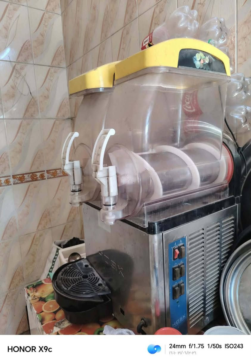السلام عليكم ماكنا ازبري للبيع نوعية هوسك المكان كرنيش ابروي كنك طالع على مستشفى ابن سينا  ادفع سعر اذا عجبني ابيع مامستخدمة جثير  رقم هاتف *********** 
بي وتساب
