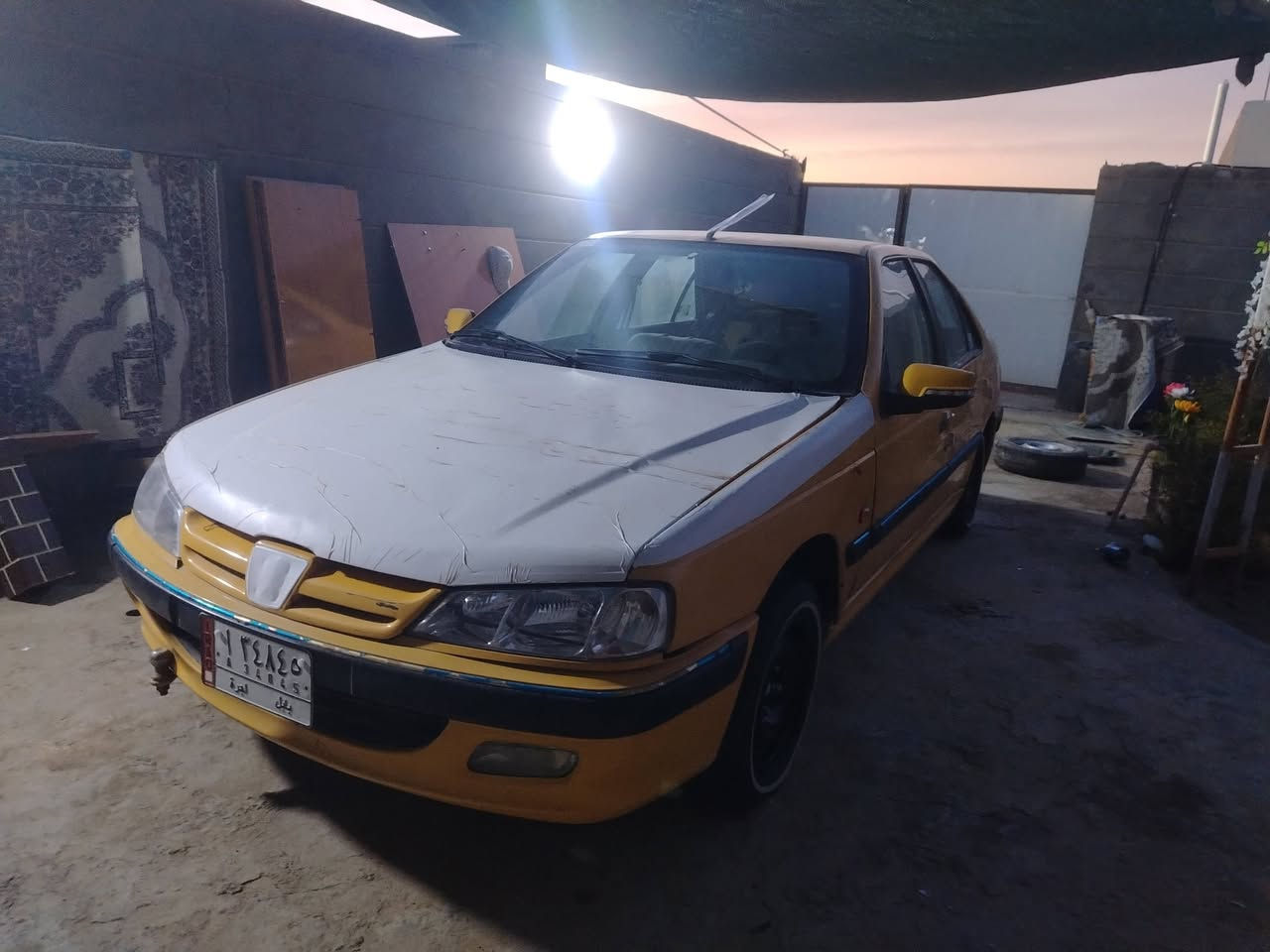 السلام عليكم بيجو بارص 2015 سياره حلوه وجاهزه كير ومكينه فرنسي بيها جاملغ وبنيد سياره رقم بابل سنوية انكليزي مصفره هيئه وغرامات مكاني الديوانية  السعر 40 وبيها مجال ***********
