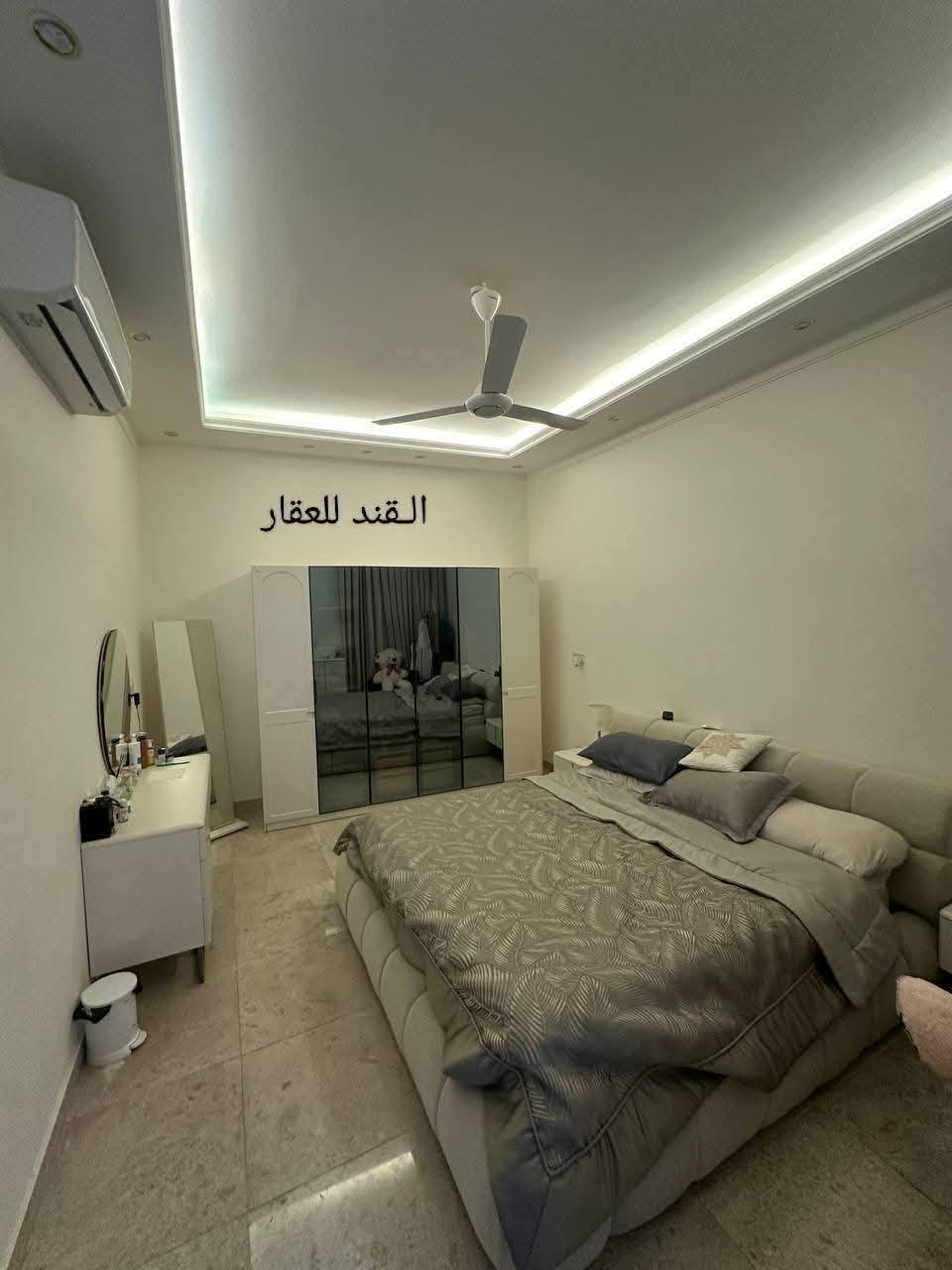 دار حديث للبيع #الـجـمـعية 
قرب صيدلية #مـّرحـبـا 
المساحة/140م 
الواجهة/7م 

يحتوي على 3 غرف نوم وباقي الملحقات 
 
#مكتـــب  #الــقنـد_لــلـعـقـار 
☎️

***********

***********

📍مـــوقـــعـــــنـــــا :
شـــارع الكــرامـة المــشــجــر - مـجـــاور الــــســرور
