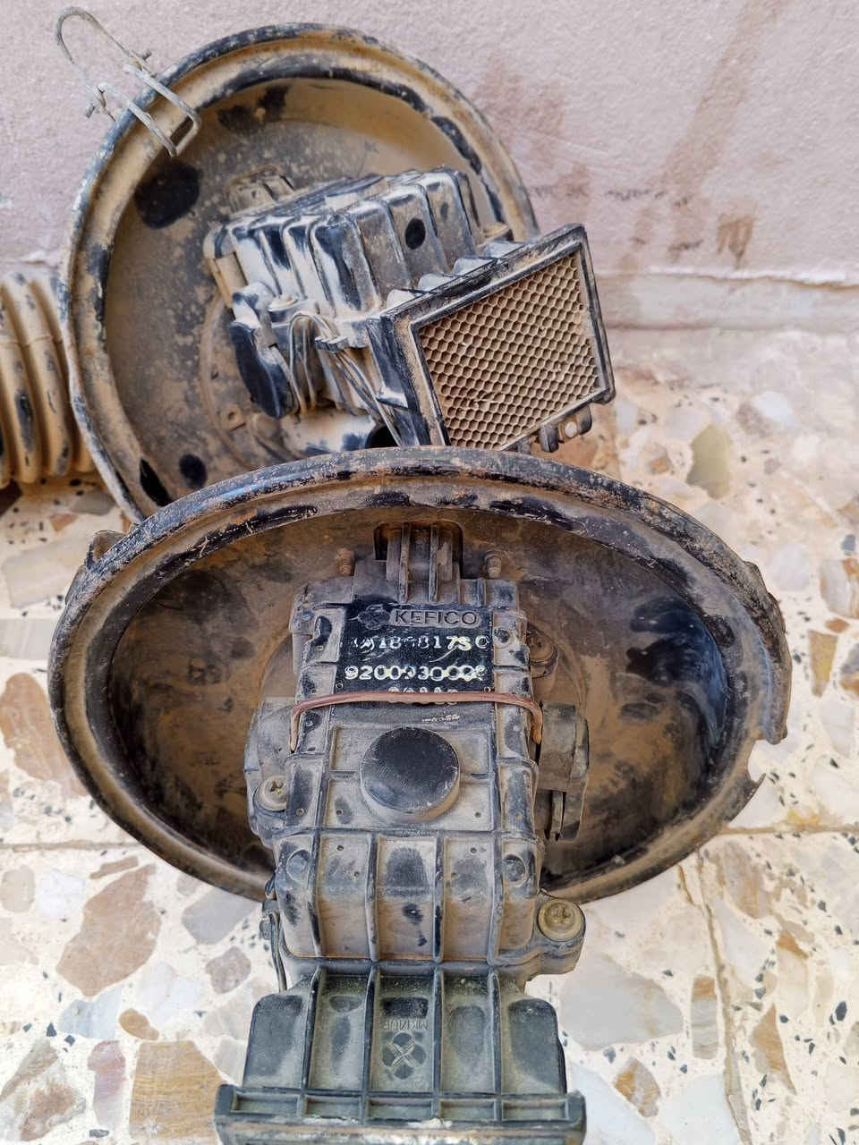 للبيع مال حاويه الواحد 40 الف
توصيل موجود ***********
