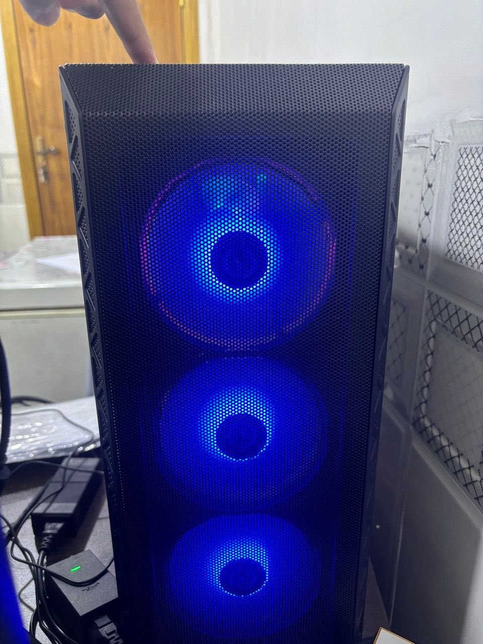 PC   للبيع
CPU: I5 12400F
GPU : VGA RTX 4060 8GB
RAM : 16GB 2x8 3200MHZ RGB
MEMORY : 1TB NVME M.2
MOTHERBOARD : H610 ASUS PRIME M-K D4
MN-200 ECO Z FRGB CPU COOLER
PSU GAMDIAS HELIOS M1 750W BRONZE
MN-2080B STORM MESH 4FAN RGB
MN-2080 GAMING MONITOR 24 INCH 165HZ 1MS IPS G-SYNC - FRYSNC

--

مستخدم قليل جداً

بيع مستعجل 
مكاني كربلاء و يوجد توصيل
***********
