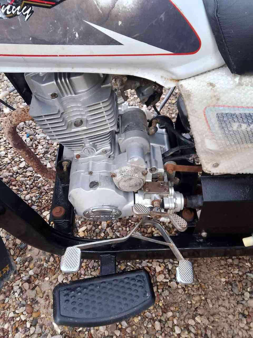 سلام عليكم ستوته موديل 2021 اوراق اصولي وكيل وبسمي  بدي وشاصي مصبوغات حراري محرك مفتوح بس ولفات انه فاتحن ستوته جاهزه كهرباهيات كلهن جدد هورن بوش مضخم تغليفه السعر 1850 وبيها مجال بسيط عنوان ناصريه قرب سيطرت سيد دخيل رقم الاتصال ***********
