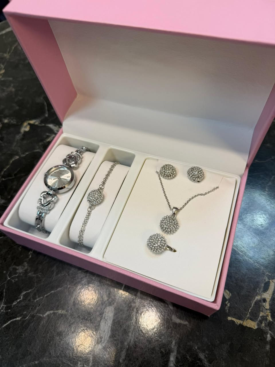 جمله فقط عندي 5000 قطعه ***********
