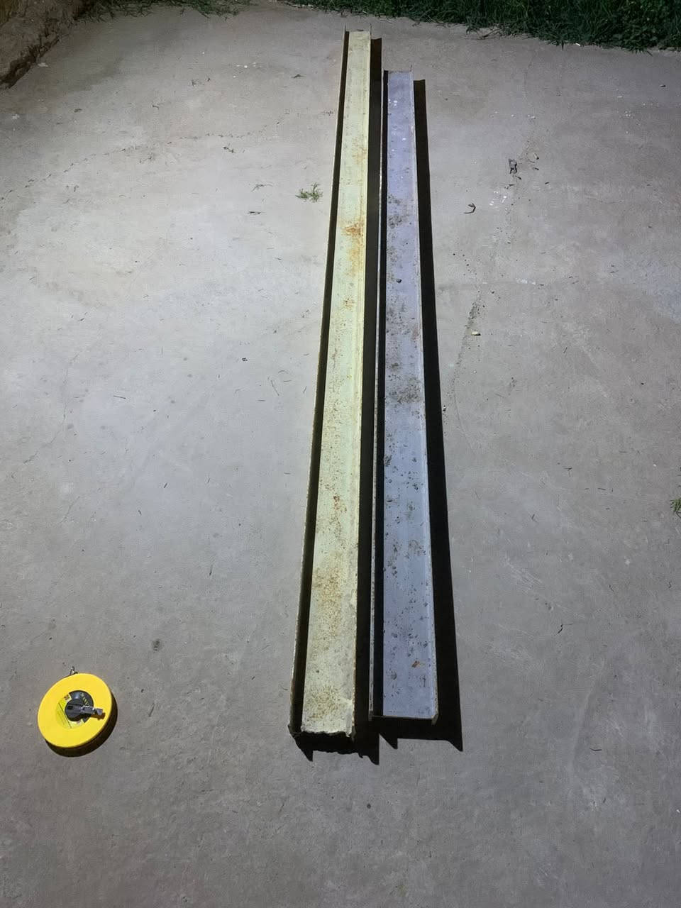 شيلمان بلجيكي نظيف جدا عدد 2
الطول 3.5 م 
شبابيك عدد 3


**إذا كنت صاحب هذا الإعلان وتريد حذفه لأي سبب، رجاءا أرسل رسالة إلى الدعم الفني**