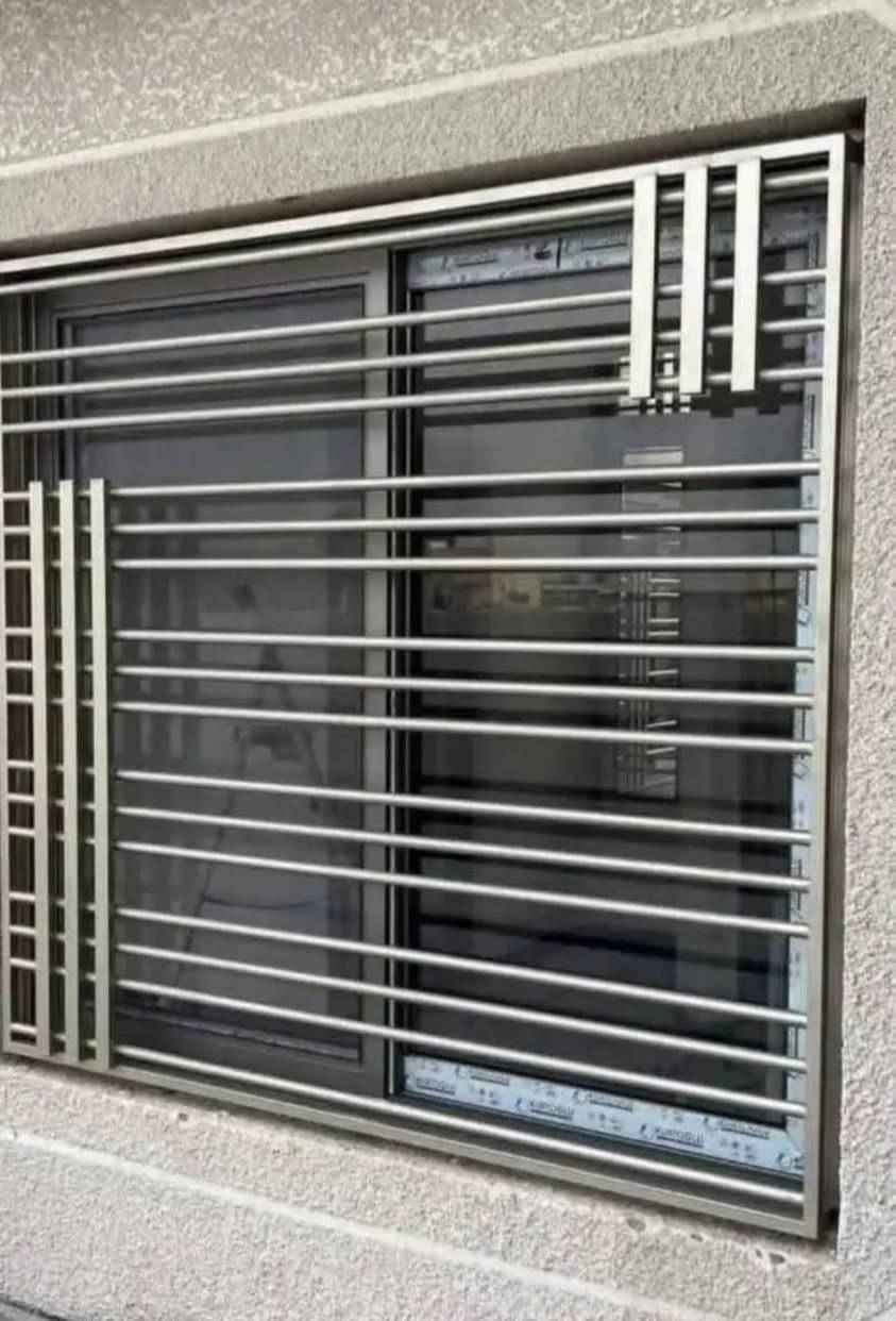 خالد للحدادة 
ابواب وشبابيك وقمريات ومحجر ومحلات حسب الطلب للاستفسار ع الخاص للاتصال ع الرقم *********** بابل قضاء جبلة
