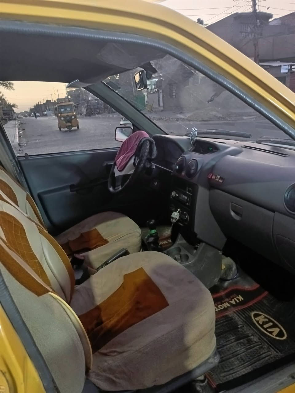 سلام عليكم سياره سيايبه البيع موديل ١٤ سياره بسمي بيه ضربه بل جمالغ أمامي مبدلينه مكينه وكير حلوات سعر ٢٧ وبيه مجال قليل العنوان الحسينيه رقم ***********
