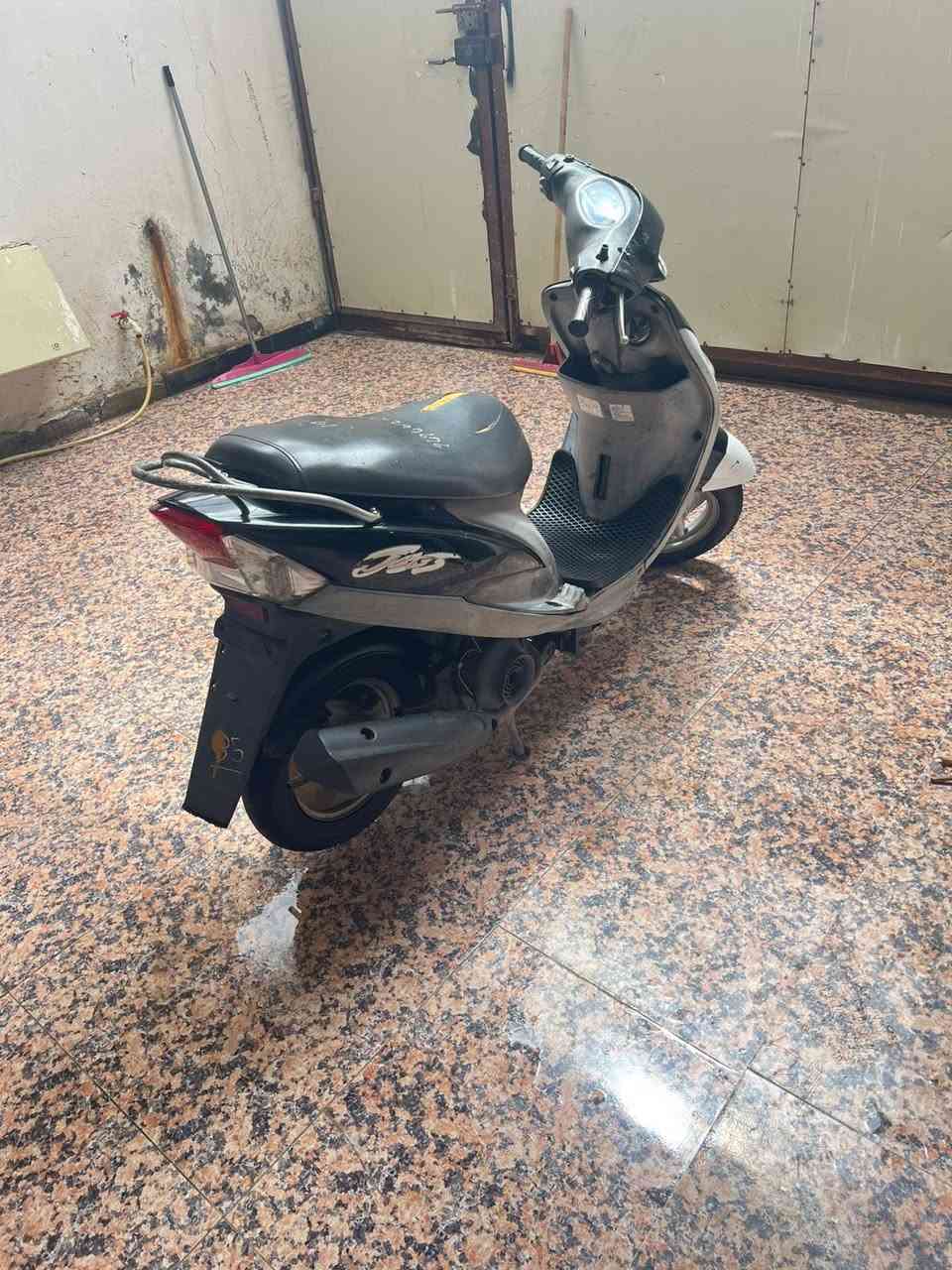 ماكس قجمه رمبه ختم واحد دراجه ما ناقصه شي بس لايت مكسور وشلته موجود 850 وبيه مجال لطيبين مكاني بصره حمدان الي يريد أجيله جوه جسر القبله *********** هاذ رقمي واتساب
